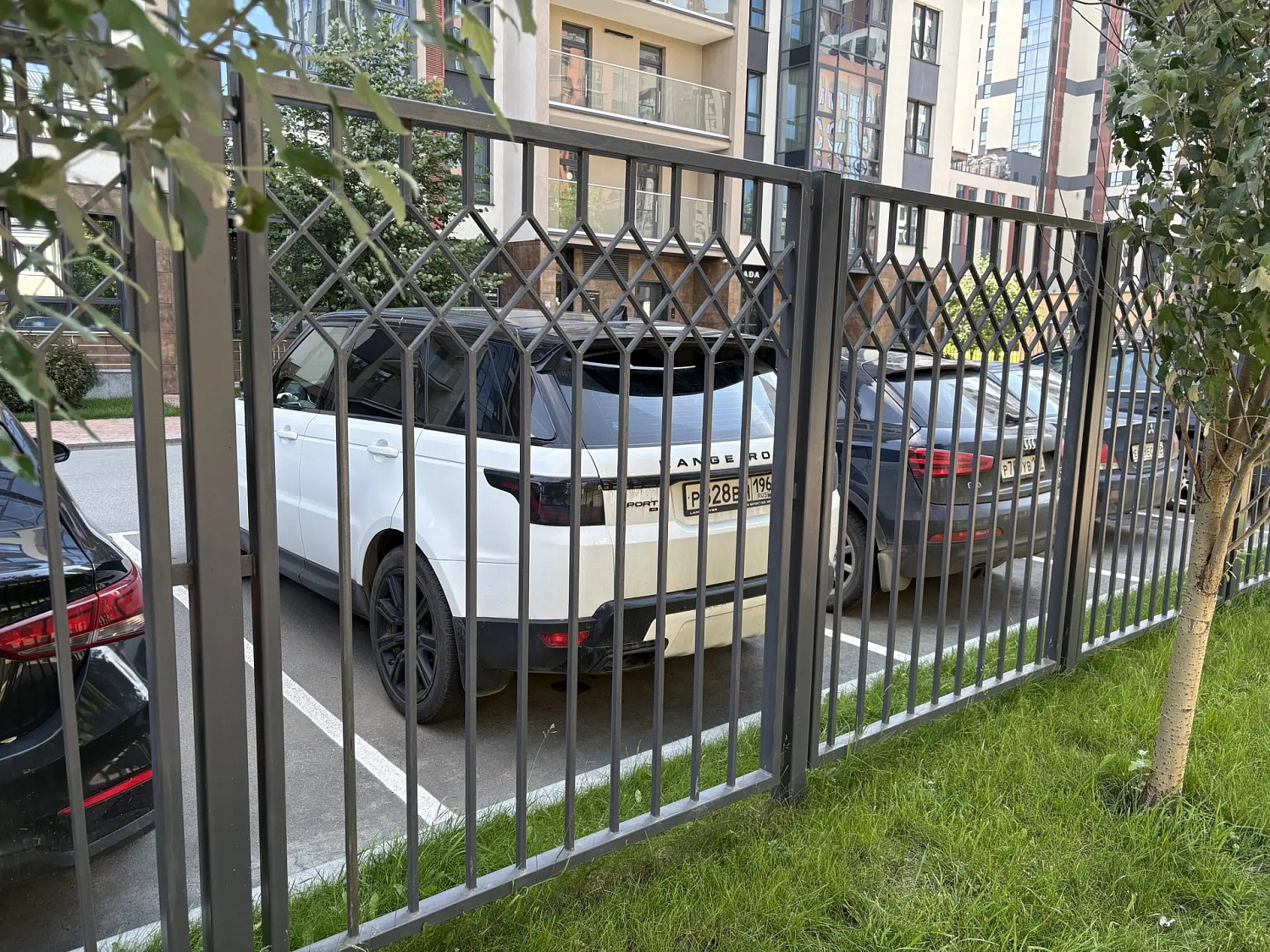 Забор из сварных прутьев для Жилого комплекса